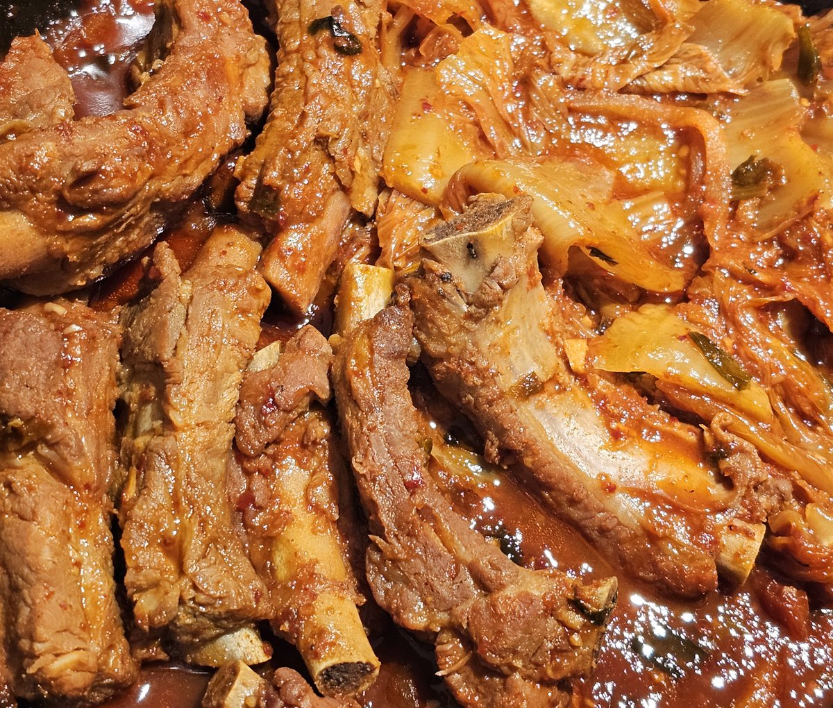 굽스굽스 tweet media