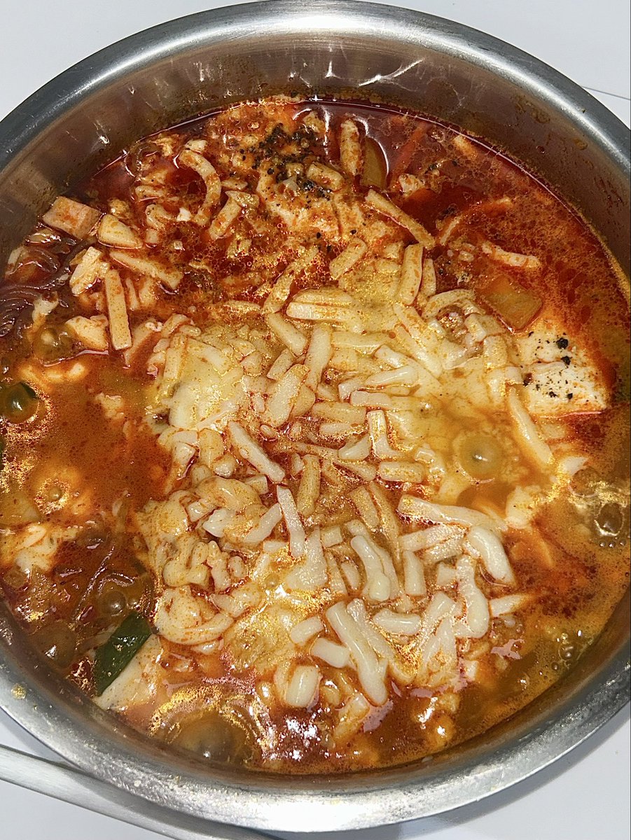 티밥이.. tweet media