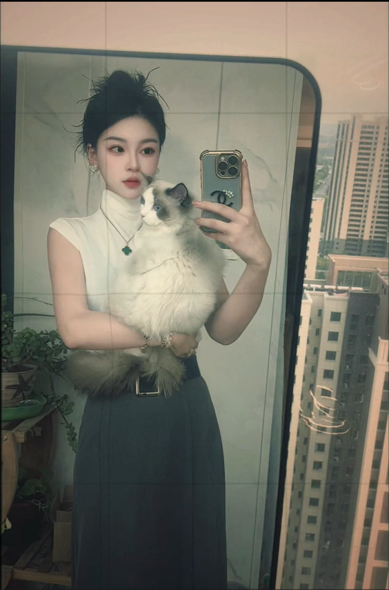 Thubli's tweet photo. My beloved pet Yuanbao https://t.co/1e2Zuh1jDi