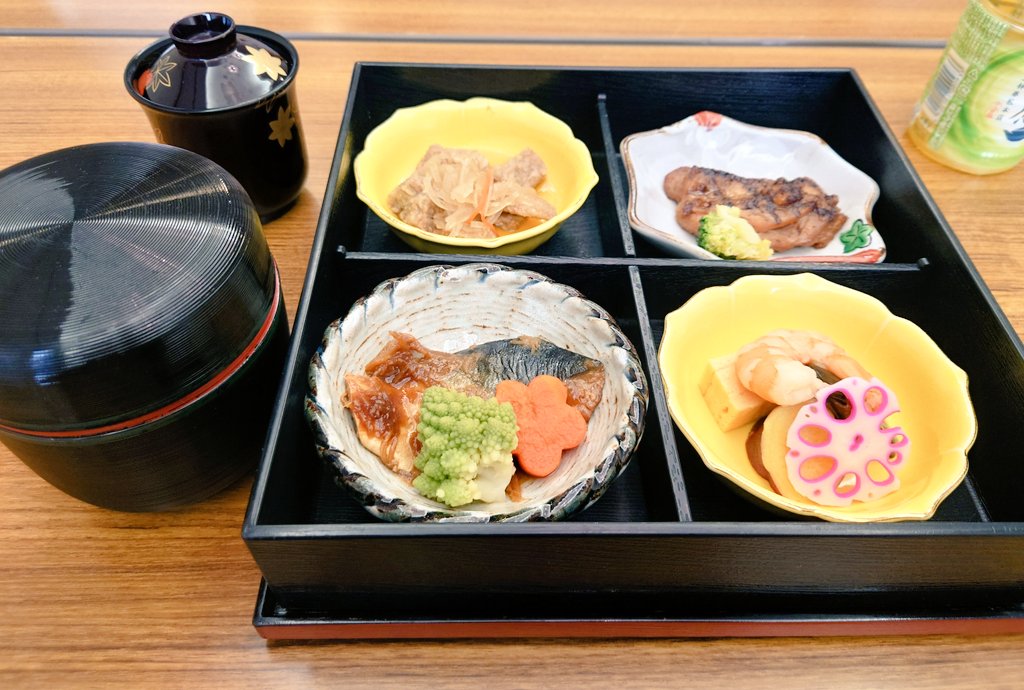 服部健治(コント青年団) tweet media