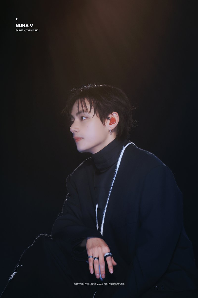 260321 💜💜
#태형 #뷔 #TAEHYUNG #V <a href="/BTS_twt/">방탄소년단</a>