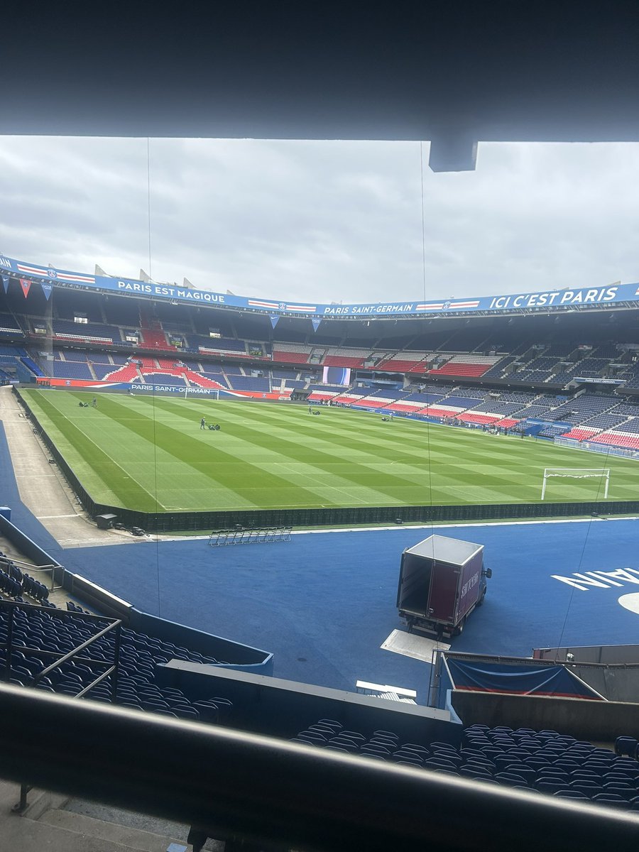 yhn_tape-in tweet media