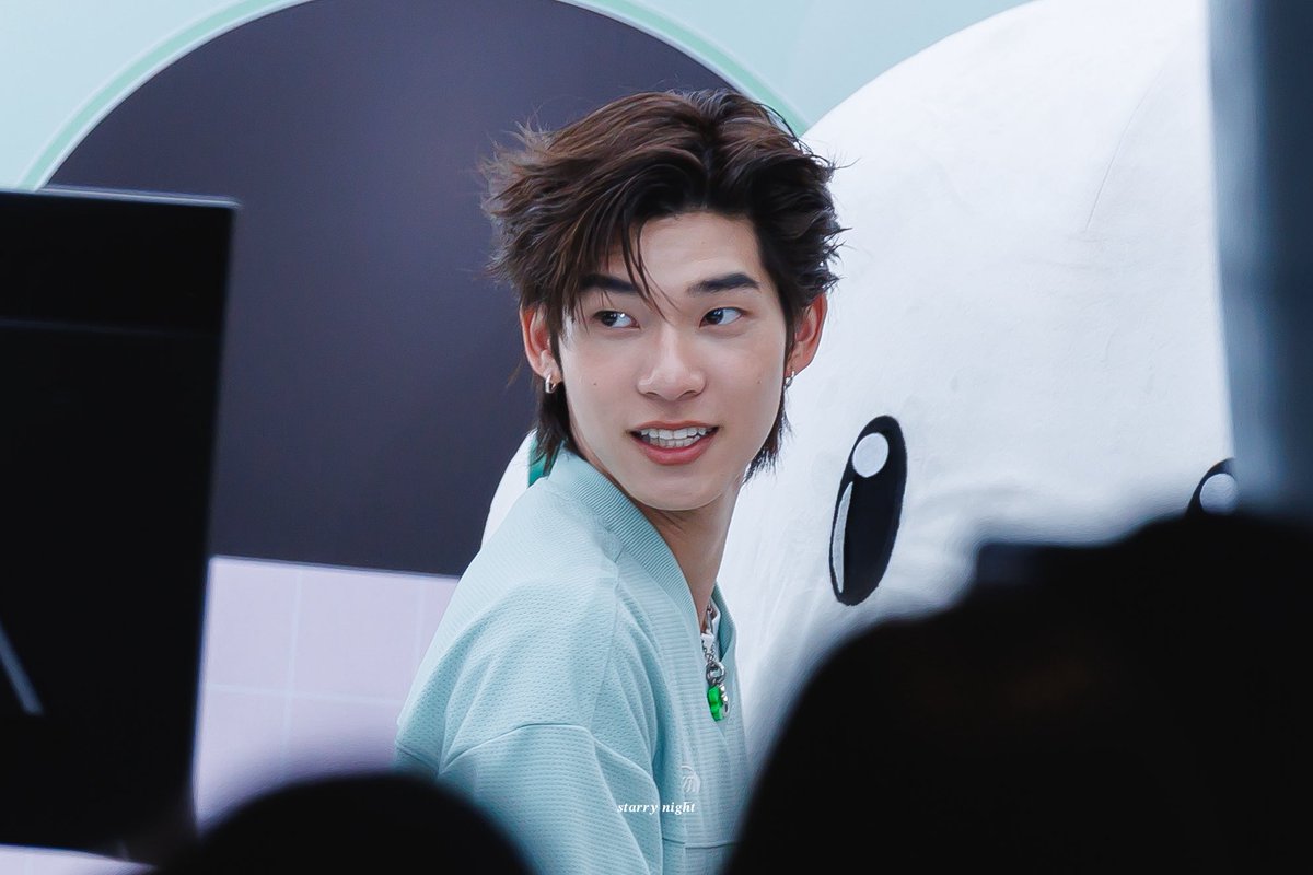 𝒔𝒕𝒂𝒓𝒓𝒚 𝒏𝒊𝒈𝒉𝒕🌌 tweet media