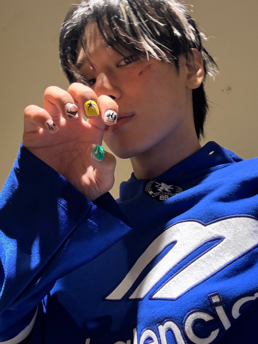 요와욯 tweet media