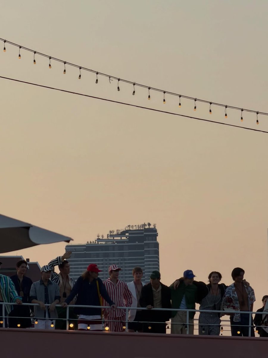 Uppoompat Official tweet media