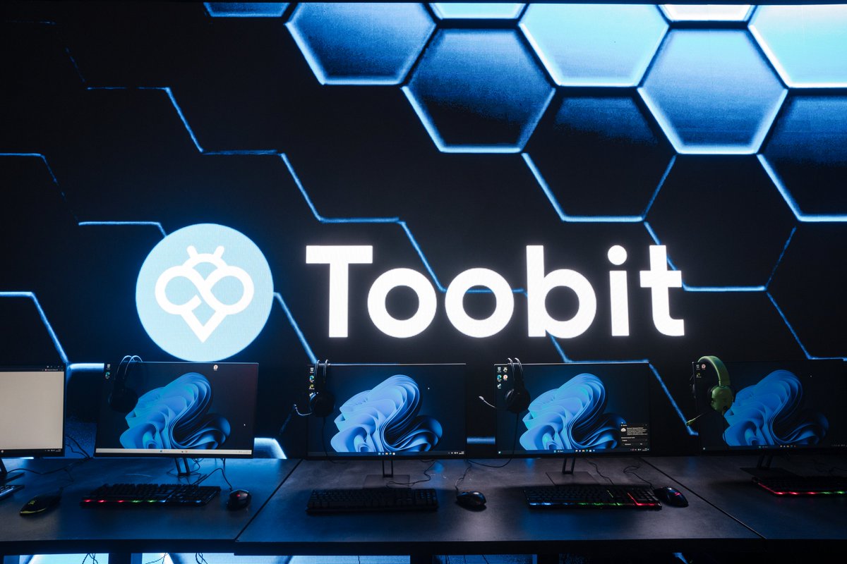 Toobit_official's tweet image. 🚀 What an incredible week at Crypto Summit Moscow 2026! Game-changing discussions, top-tier networking, and a sneak peek into the future of crypto. 🌍💡 
#CryptoSummit2026 #Blockchain #CryptoFuture