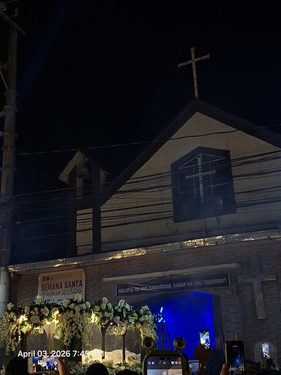 jdtjasmin's tweet image. Good Friday Procession. Our Lady of the Most Holy Rosary Parish. Procession ends here at the bisita ng Cruz as we join the Paglilibing kay Kristo ritual. 🙏🩵⛪️🇵🇭#HolyWeek2026