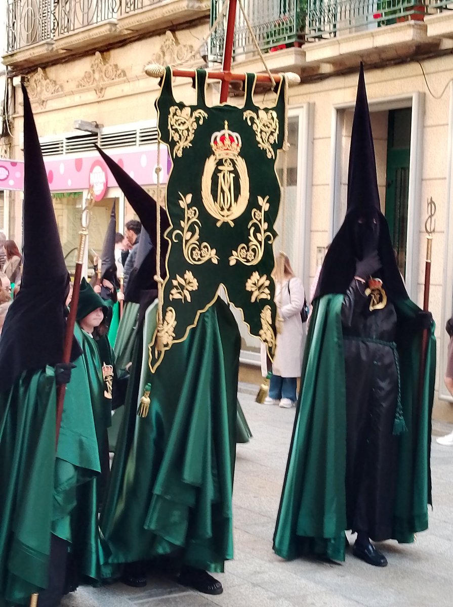 fotolugris's tweet photo. Semana Santa en Ferrol https://t.co/mdcuD91q3F