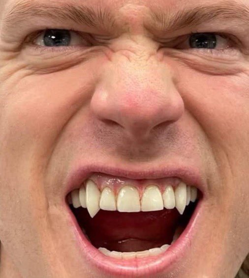 โหเฟ ๐ง๐ข๐ง๐ ๐๐หโ tweet media