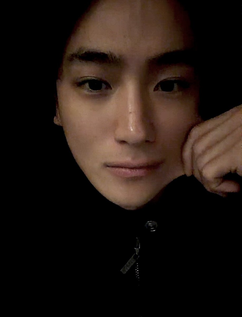 요와욯 tweet media