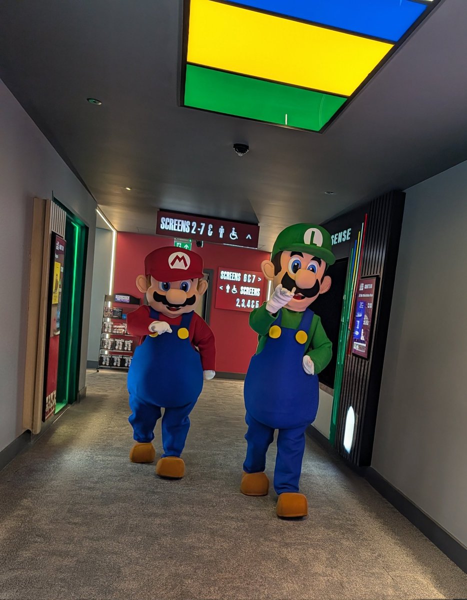 Look who I bumped into <a href="/ArcCinemaUK/">The Arc Cinema</a> in #preston #MarioAndLuigi