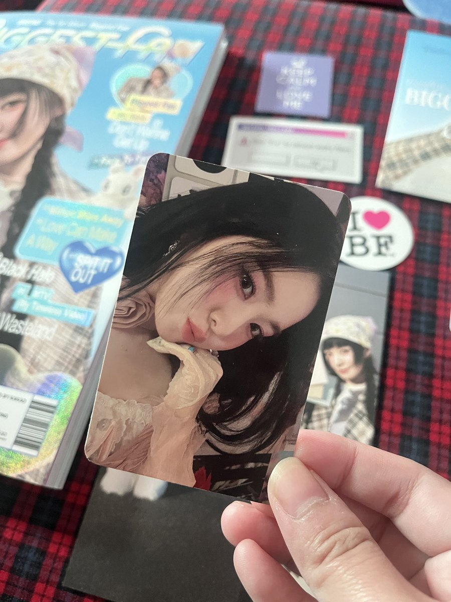 anya tweet media