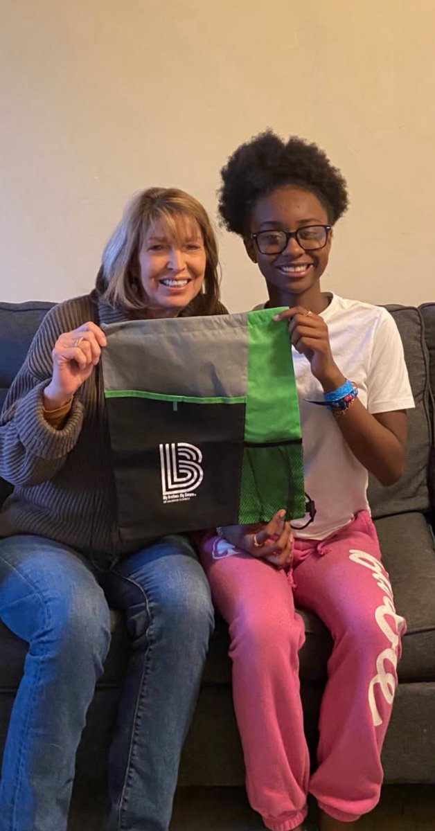 Tony Hollow tweet media