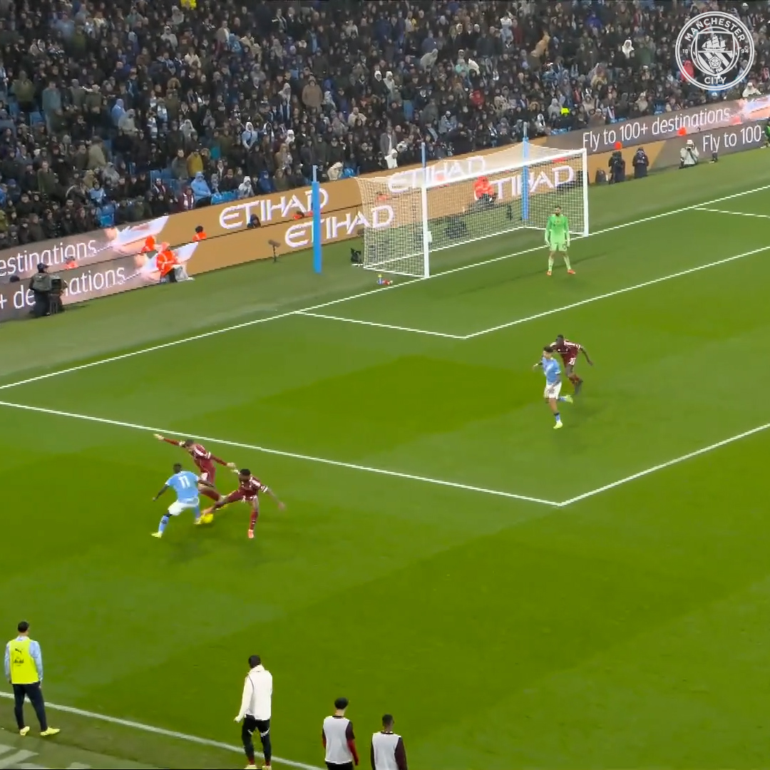 جيريمي دوكو أمام ليفربول 