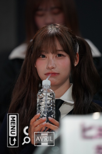 260403 CLASS:y JP Concert
大阪 サイン会 Preview

#HYUNGSEO #형서
#CLASSy #클라씨