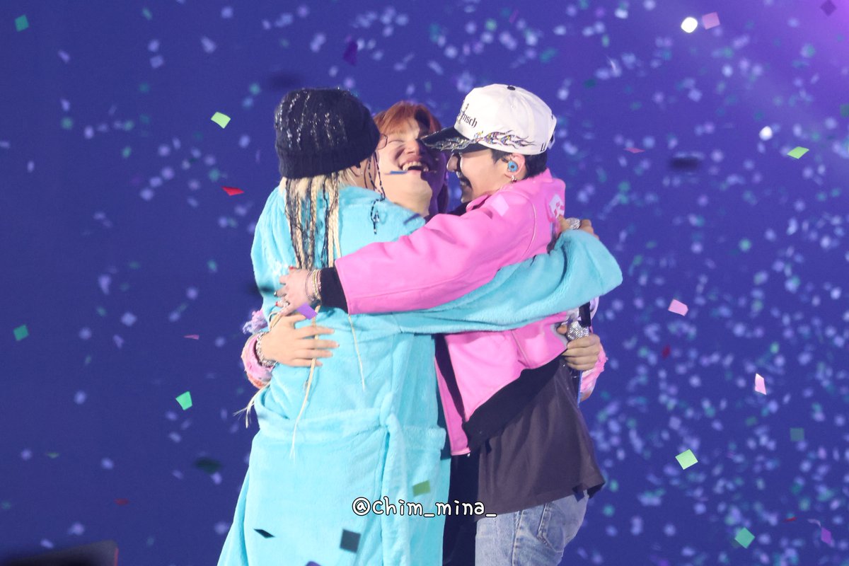 미나🐻 tweet media