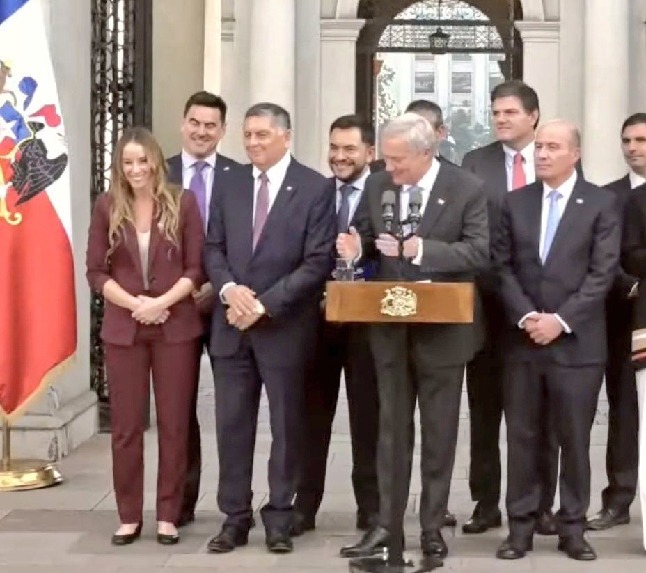 ɢᴜsᴛᴀᴠᴏ ᴍᴀɴᴇ́ɴ tweet media