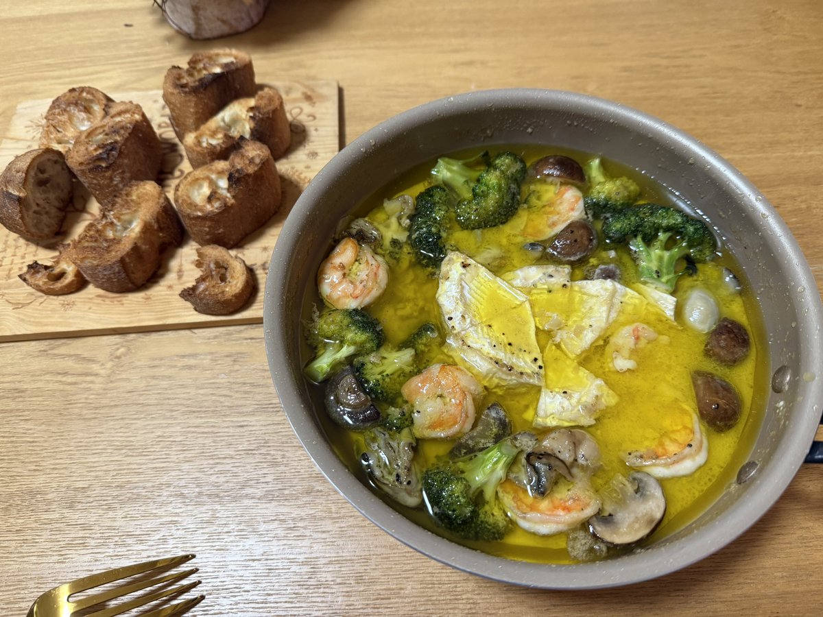 𝑐𝑜𝑐𝑜 tweet media