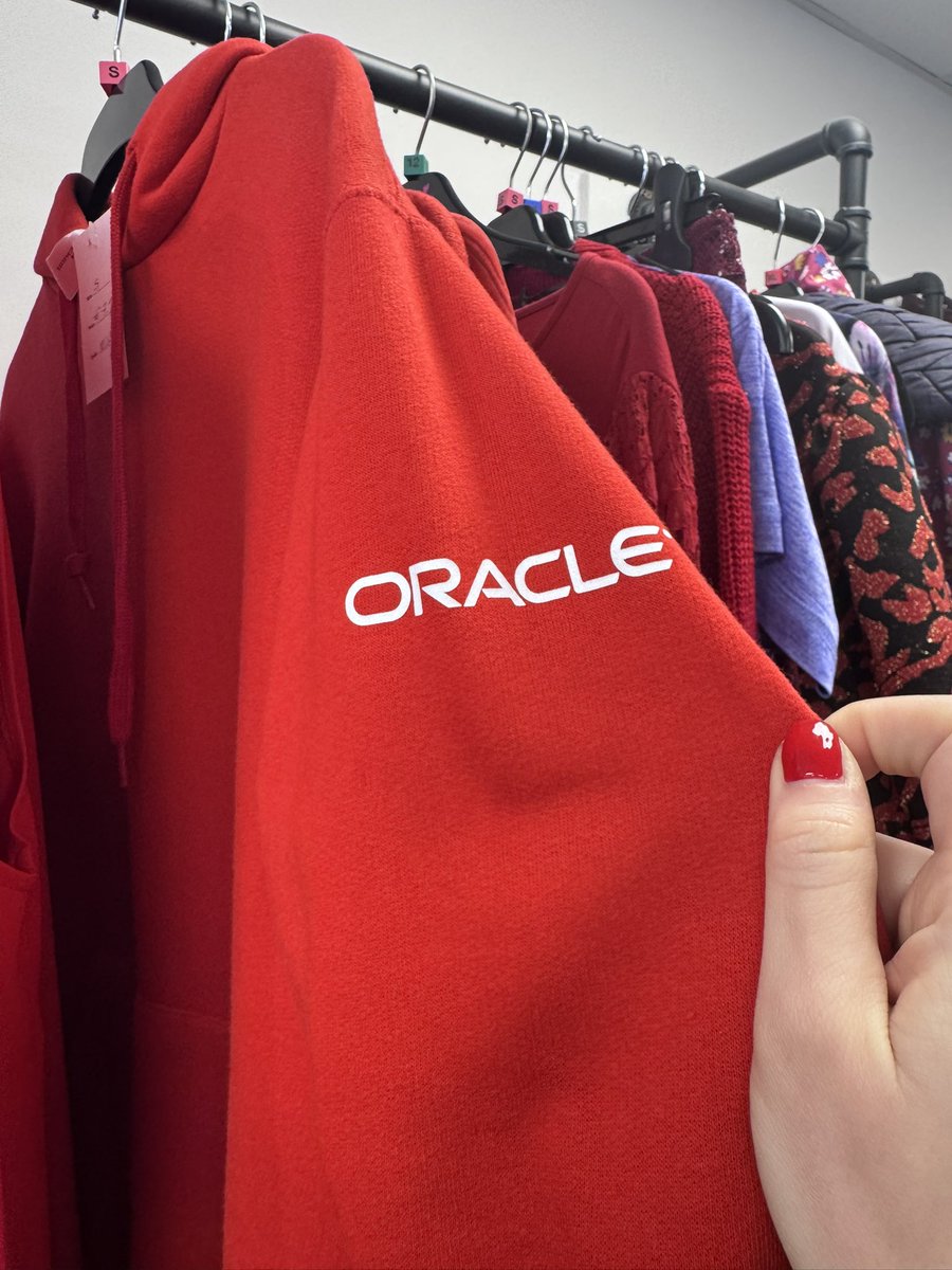 вискаша tweet media