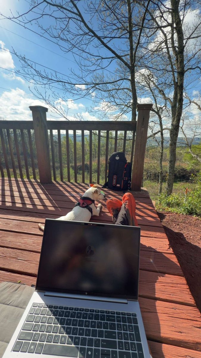 CGor14's tweet photo. @Reecebrah Keep going 🤟🏾 currently on day 803 no days off no matter what. 20 miles everyday. #employedmiles https://t.co/8YEXJyGyK1