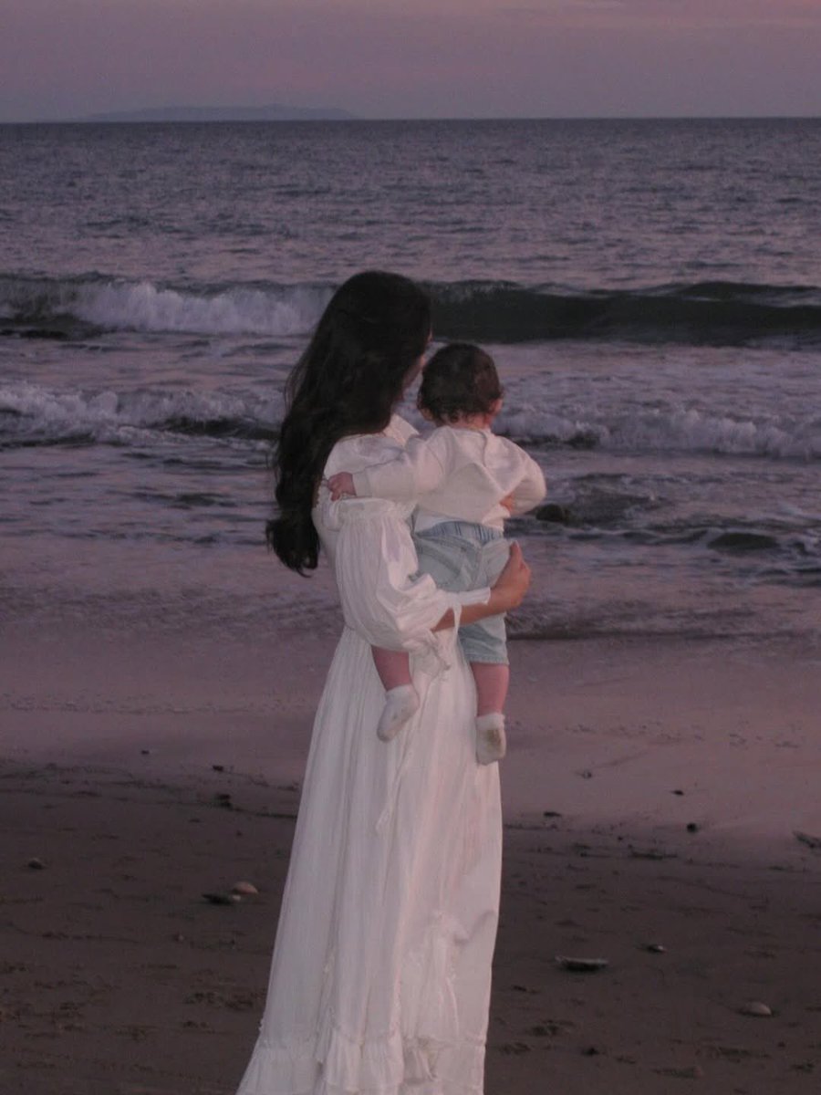 بحر 🌊 tweet media