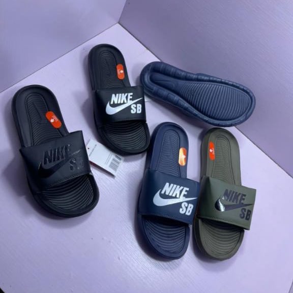 Dinero Crocs 🚚 tweet media