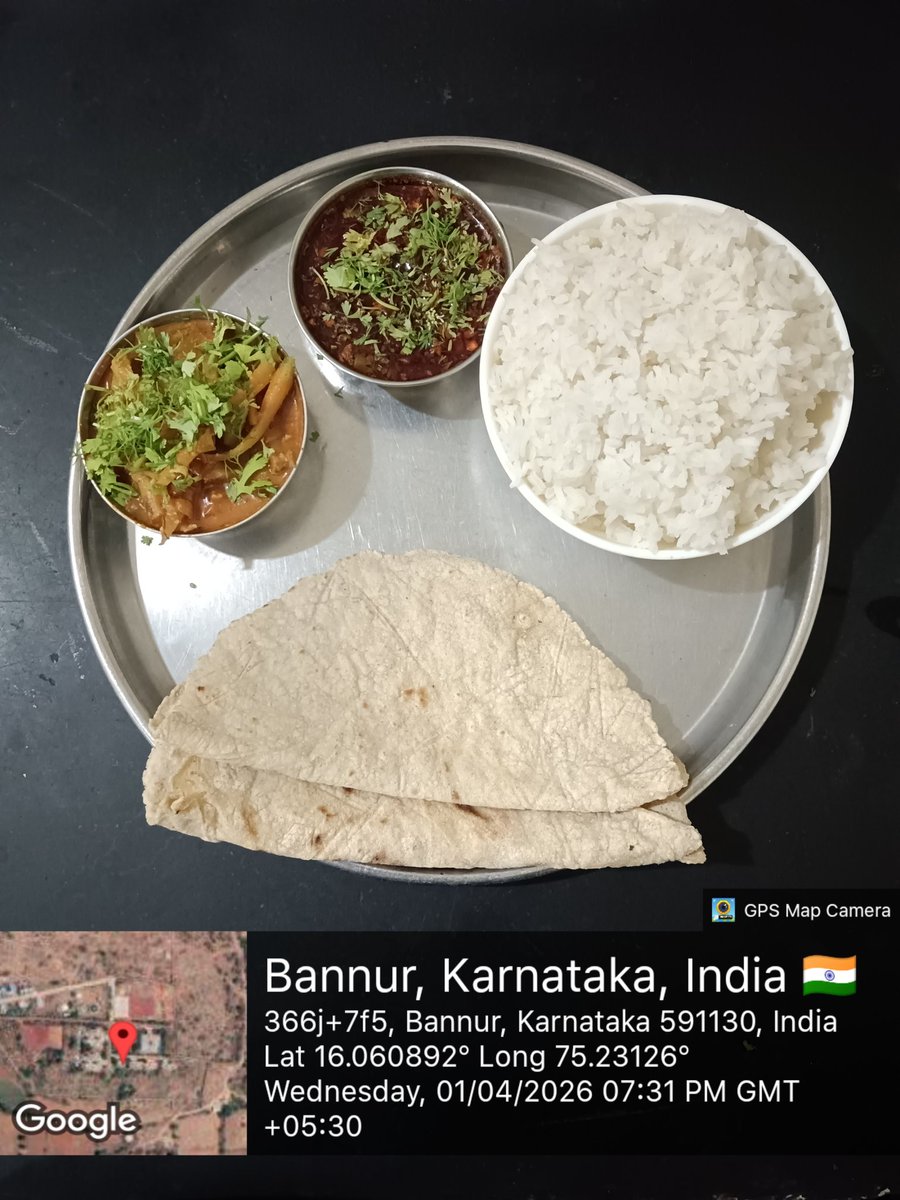 KrcrsSc445's tweet photo. Dinner   #SocialAudit_SWDMeals #SocialWelfare_Karnataka https://t.co/rDRKgwCXIG