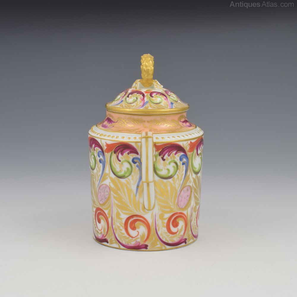 antiques_atlas's tweet image. For SALE on Antiques Atlas we have this
Stunning Derby Porcelain Chocolate Cup &amp;amp; Cover antiques-atlas.com/antique/stunni… 
 From ✨The Fancy Fox✨ #antiques @_TheFancyFox  
#derbyporcelain #porcelain #ceramics #antique