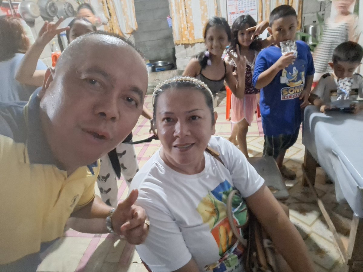 JOJOSUMADIA08's tweet image. #DURING THE WAKE OF THE LATE ARSENIO .Q.MARIBAO