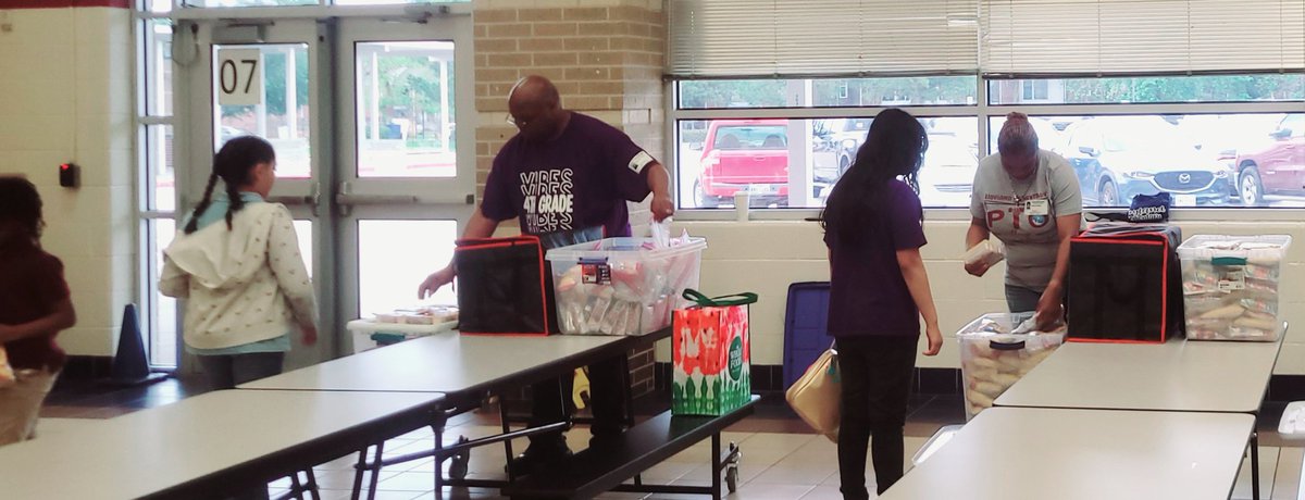 DTWPROUD88's tweet photo. Extremely grateful for our PTO who provided lunch for our scholars attending Junior Achievement BizTown. #ourPTOisbetterthanyours #truepartners https://t.co/igsx3Rgqbs