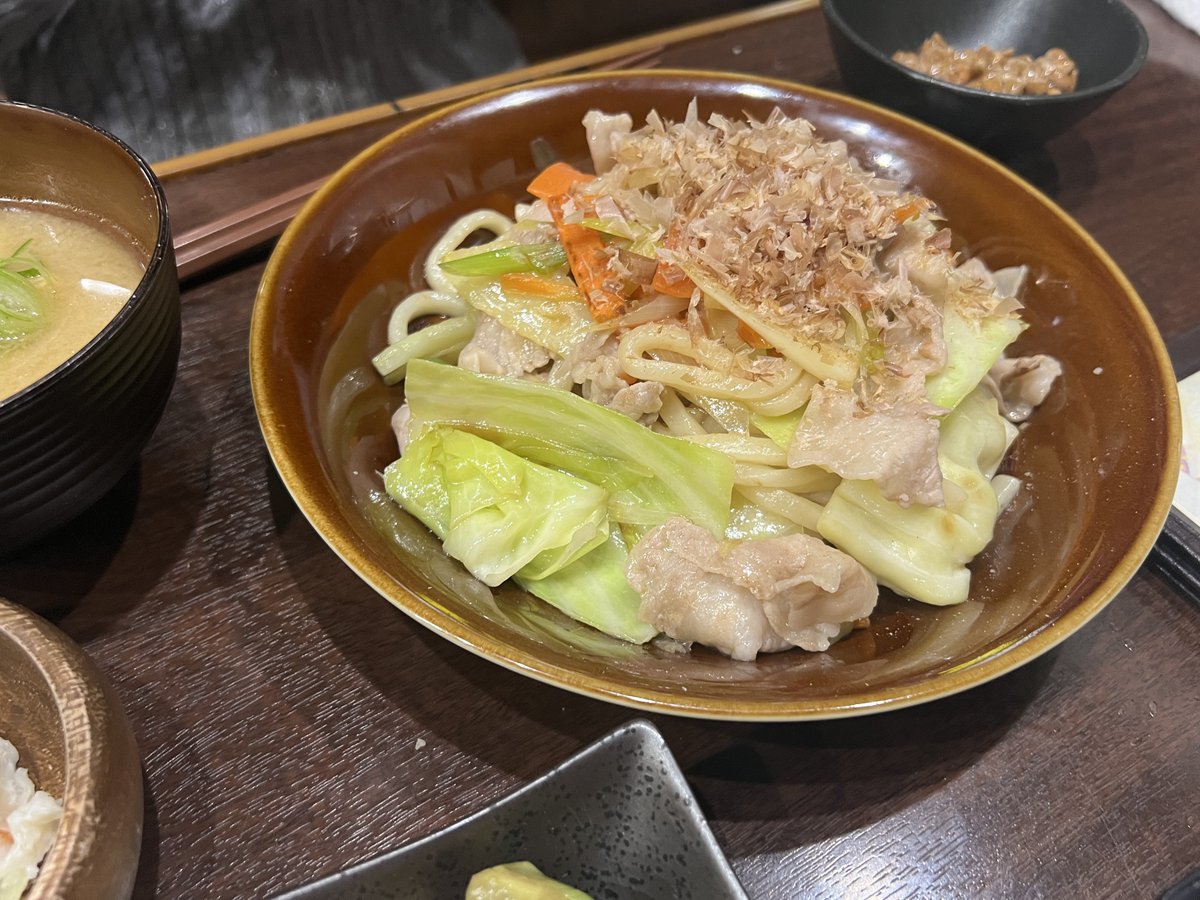 める♩ tweet media