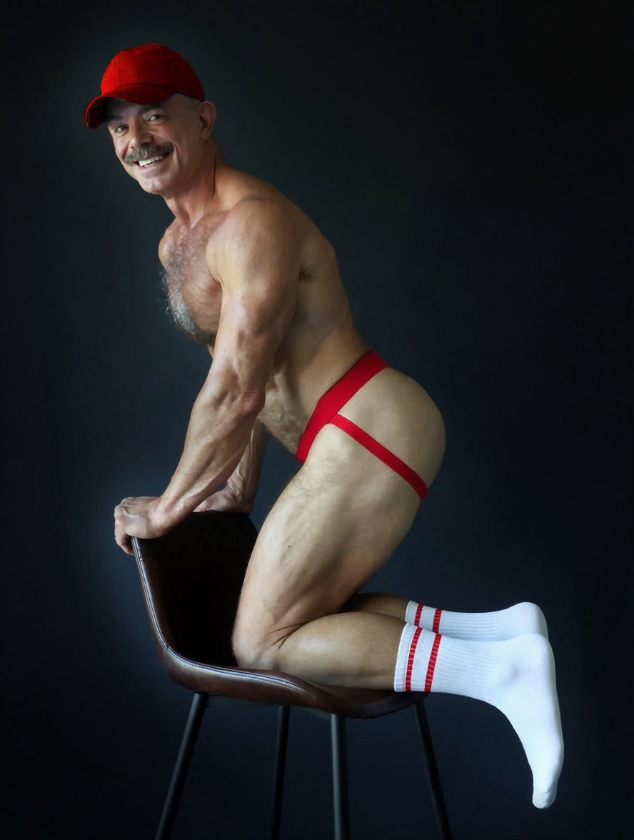 Chudai 🏀

#HumpDay  🍑
#DadBod 😈

📸 <a href="/TR_Pics1/">TR Pics 1</a>