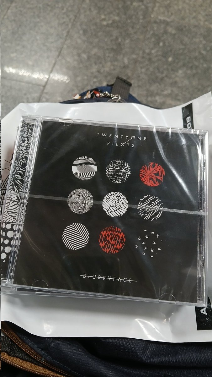 sado |-/ tweet media