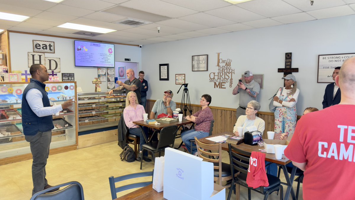 Daniel Cameron tweet media