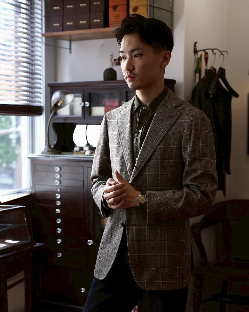 これまで当店に全面的に協力頂いておりました<a href="/Jwatchman_jp/">Jwatchman</a> 代表の髙橋氏ですが、3月をもちまして外部メンバーを卒業いたしました。
4月からはWhite Kings正式メンバーとして合流いたします！ヴィンテージOMEGAはこれまで以上にパワーアップ、氏のノウハウを生かした様々なご提案が可能になりました。