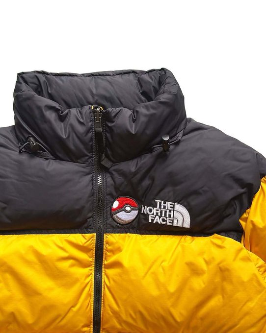 FACE NORTH THE ブラックジャケット Down Pokémon with Face North こんな感じの非オフィシャルのThe ポケモン 150 ジャケット・ブルゾン