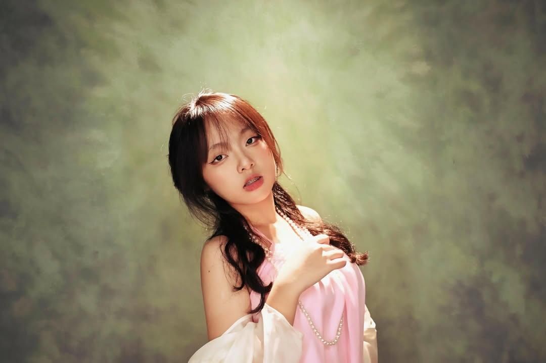 hsgtphcm's tweet photo. Dù chỉ mới là hs c3 nhưng Lem Lọ đã thành thạo kỹ năng khoe vú lè lưỡi cực dâm đãng. Lem Lọ khoe dâm như này chính xác là để các anh lọ.
#lemlo #hocsinhdam https://t.co/TEYq0hRtoU