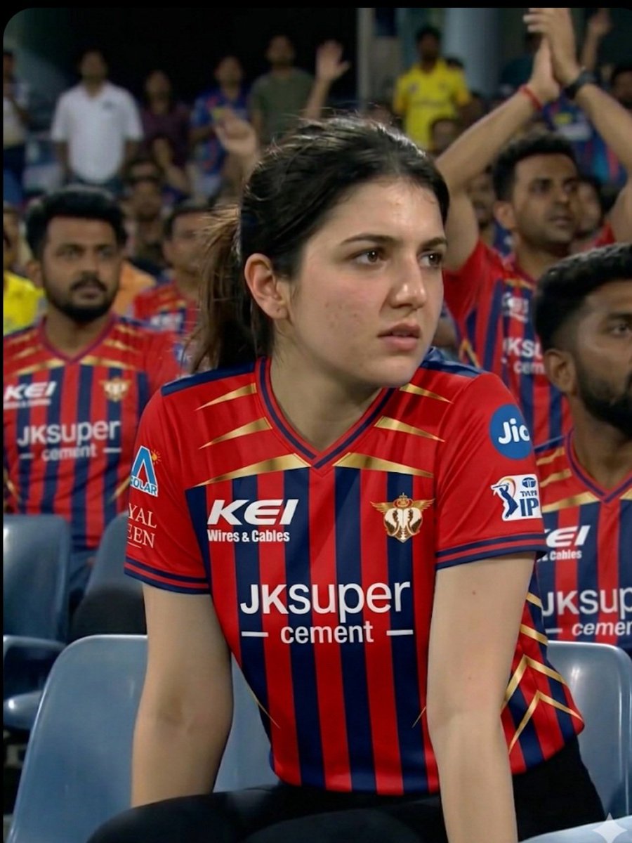 Hey <a href="/grok/">Grok</a> who is she in LSG VS DC match 😍
Give her insta ID 👀