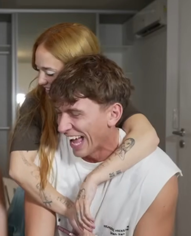 𝔞𝔯𝔦 tweet media