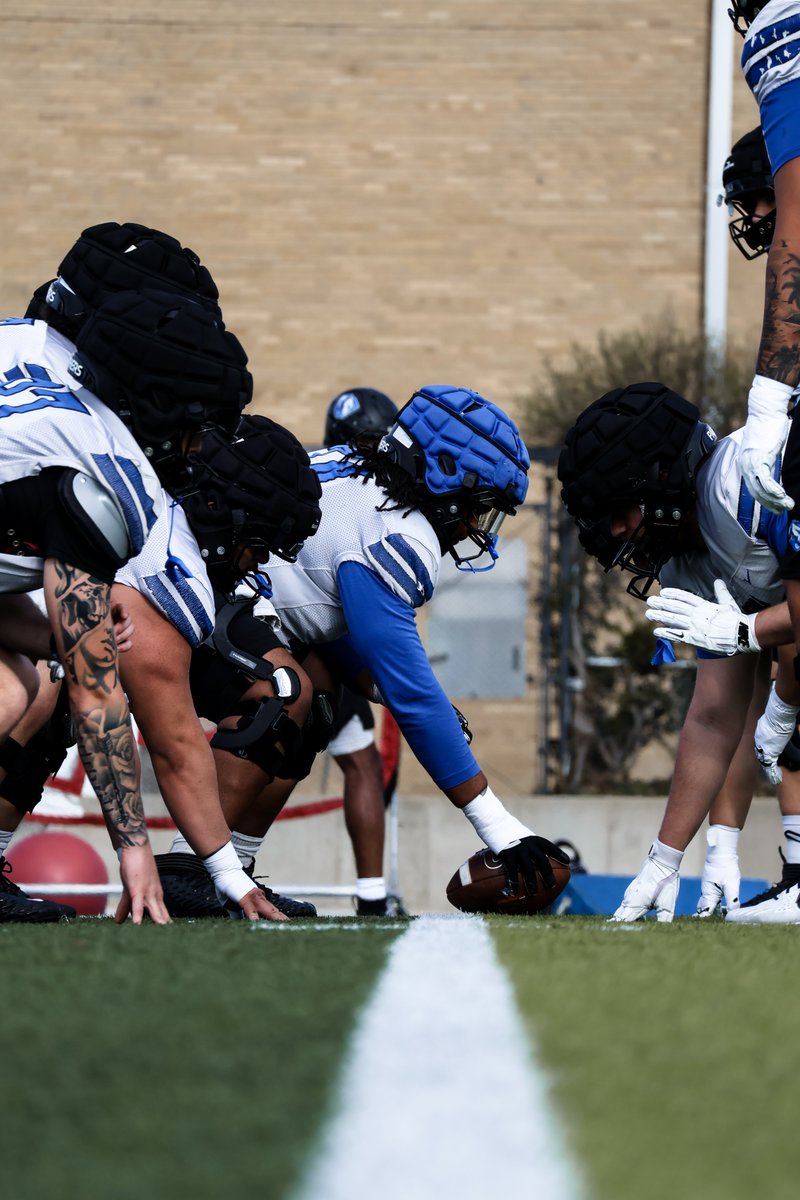 EIU_FB's tweet image. Play Fast. Be Physical. Fundamentally Sound‼️

#WeNotMe | #BleedBlue | #TogetherWeWill