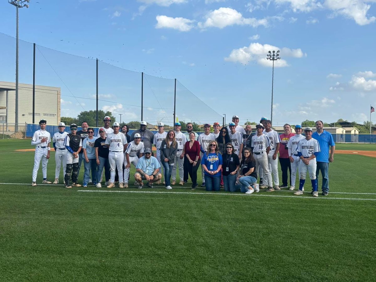 ClemensBaseball's tweet photo. Clemens Baseball Teacher Appreciation Day 2026!⚾️ @scclbuffs https://t.co/Dfphr2VFa1