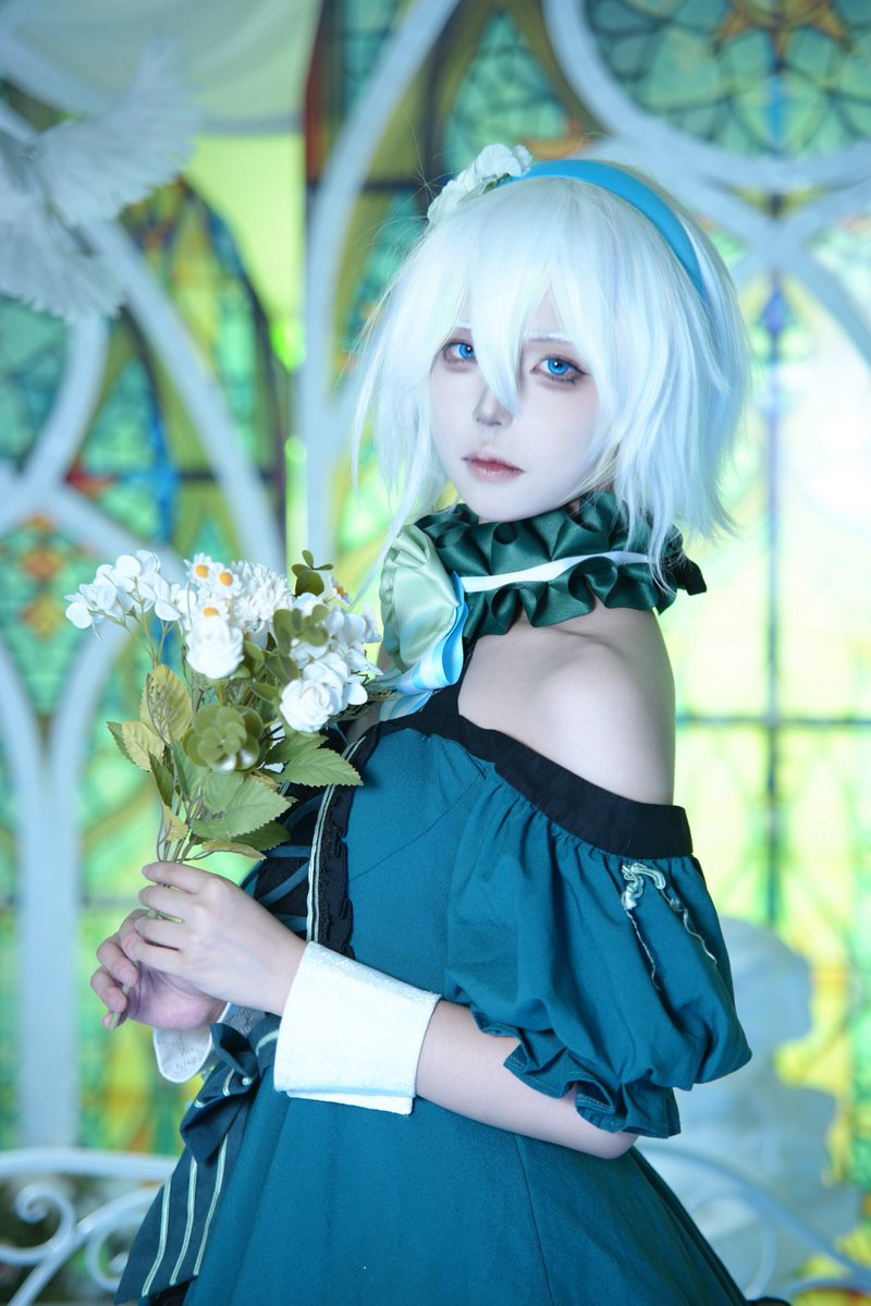 月島織 tweet media