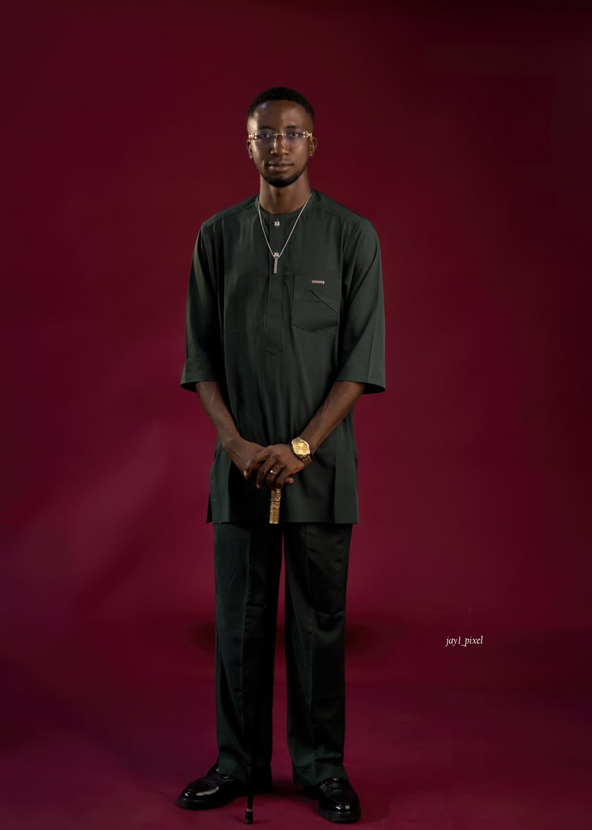 Stepping into April with more clean shots like this 🔥
April bookings can come in.
Send a DM to book. #unijos #FelizMiércoles #photography #whereisnigeria #fypシ゚viral