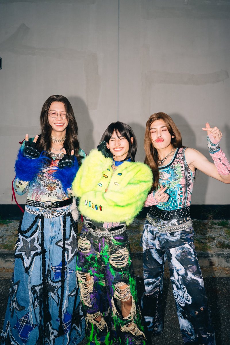 FRAME🎲 tweet media