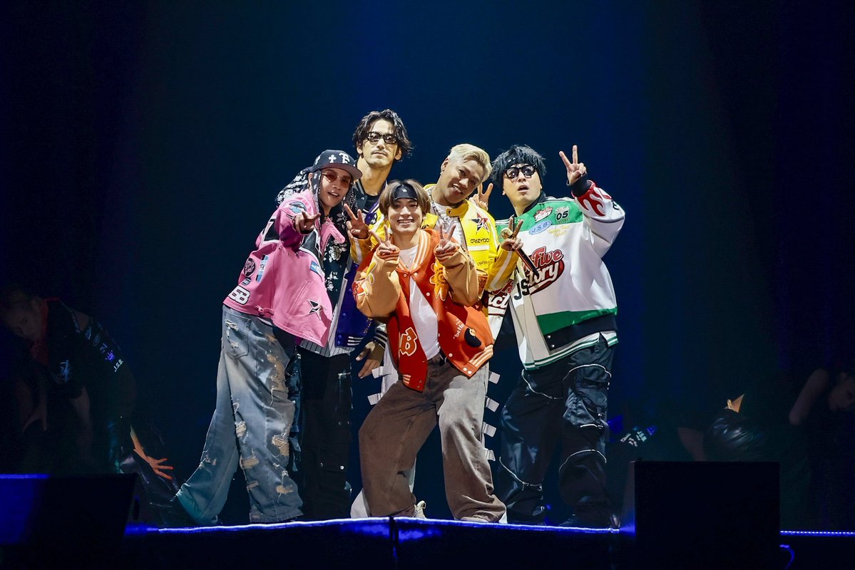 𝚁𝙸𝙽 tweet media