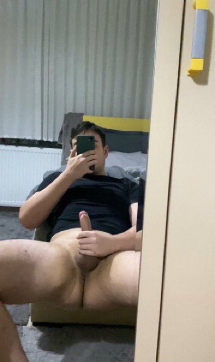 Penguen191's tweet photo. I want u here rnn

#nsfwtwtًً #horny #nsfwtwt https://t.co/cSAeYTuo8X