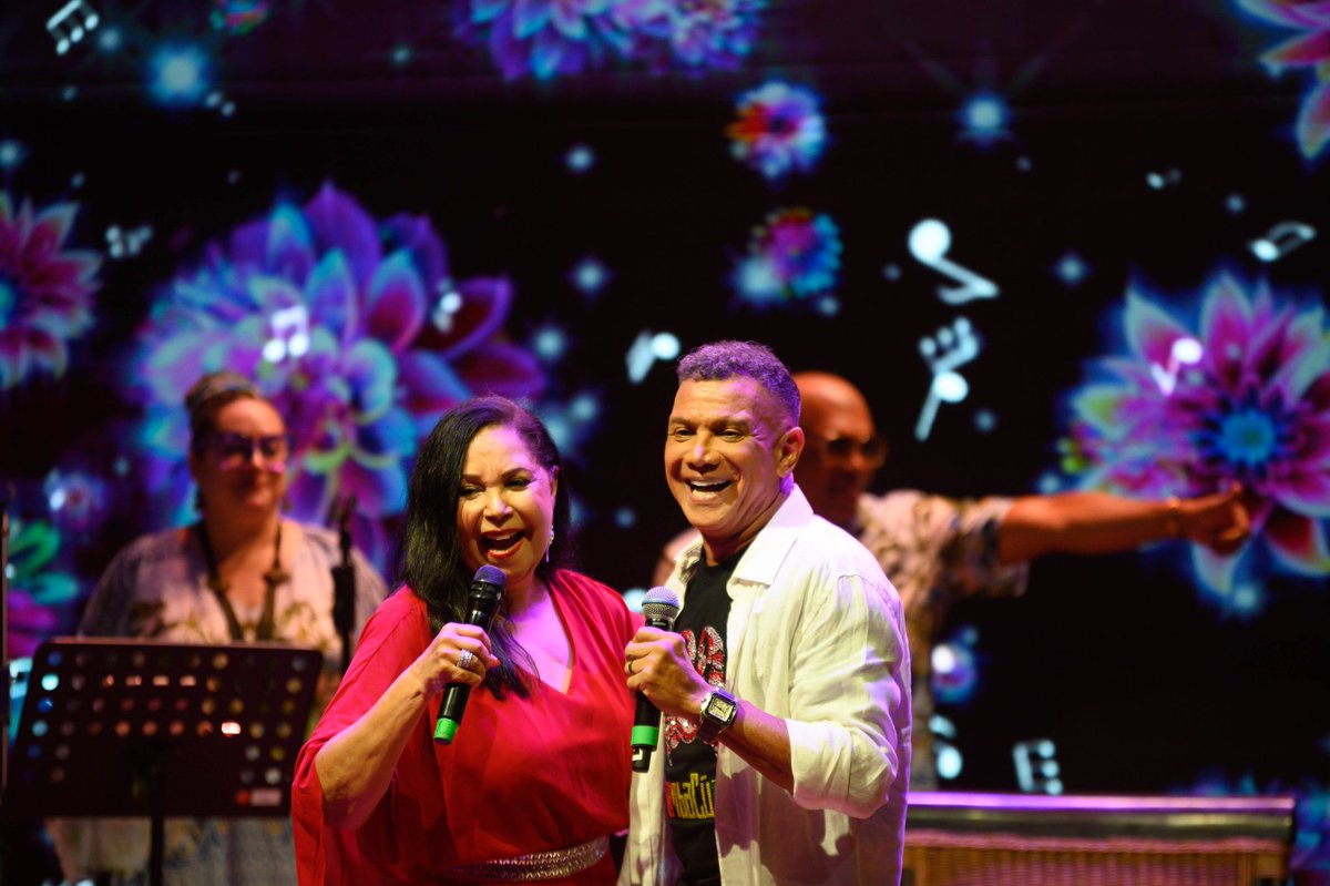 Carnaval de las Artes tweet media