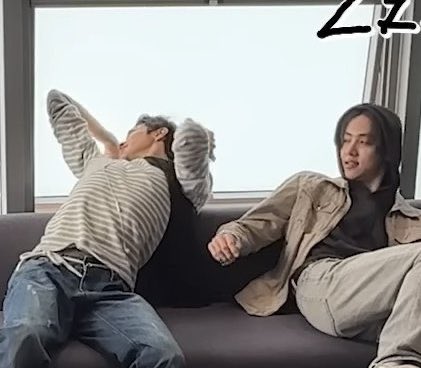 후훗카 tweet media