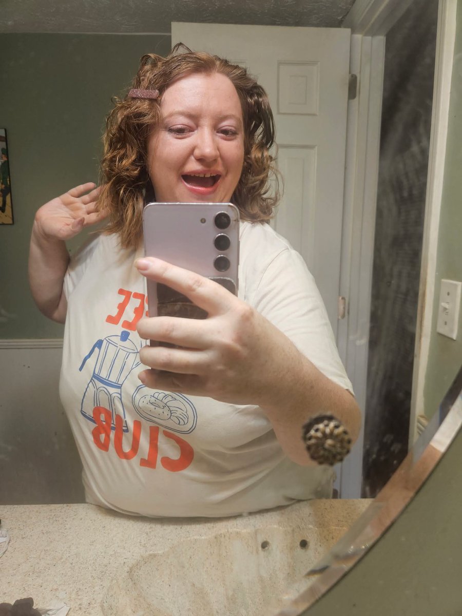 Sarah Dickens tweet media