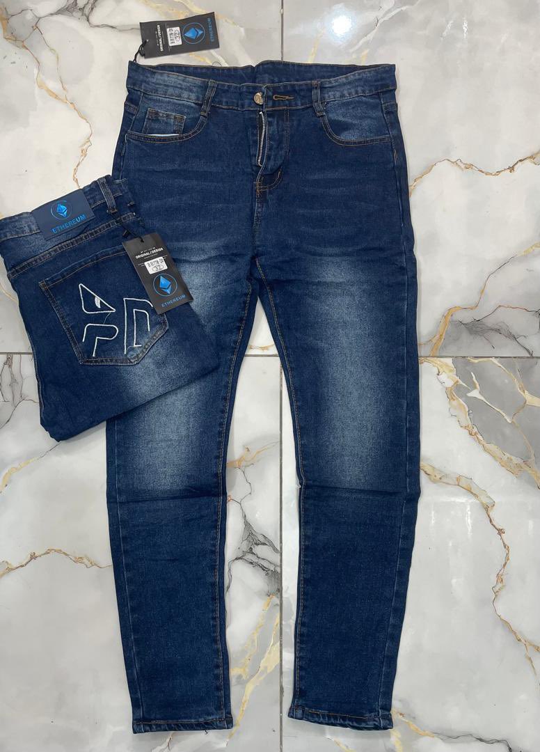 Batureey Gallery tweet media